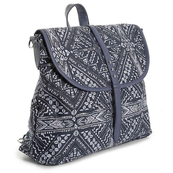 Crown Vintage Handbags - DSW/Crown Vintage Convertible Backpack and Purse